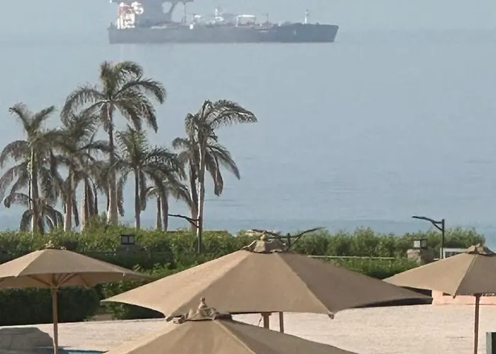 Modern Front Seaview El Sokhna شقة